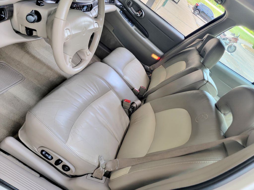 2003 Buick LeSabre Image 31