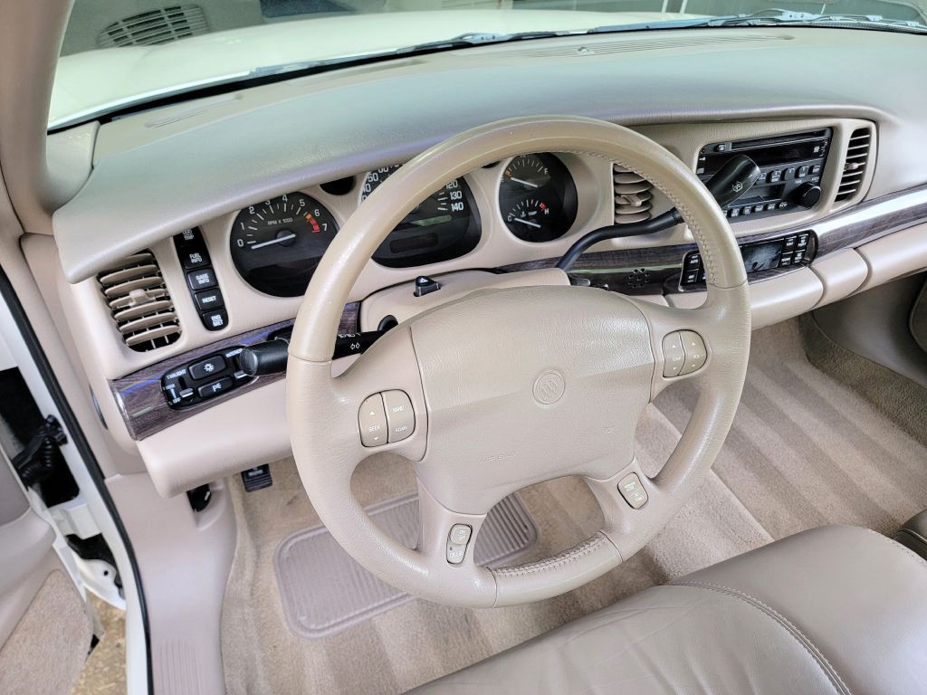 2003 Buick LeSabre Image 32