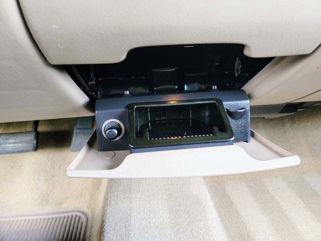 2003 Buick LeSabre Image 36