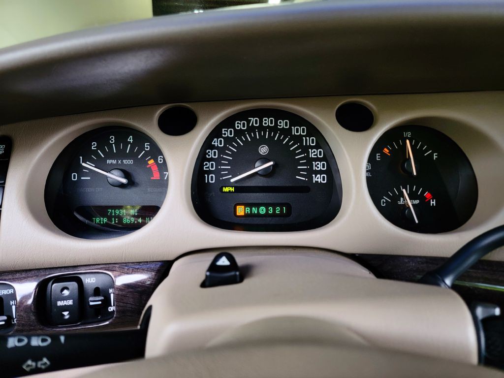 2003 Buick LeSabre Image 37