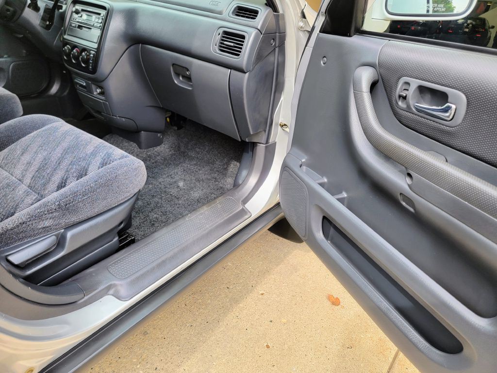 1999 Honda CR-V Image 24
