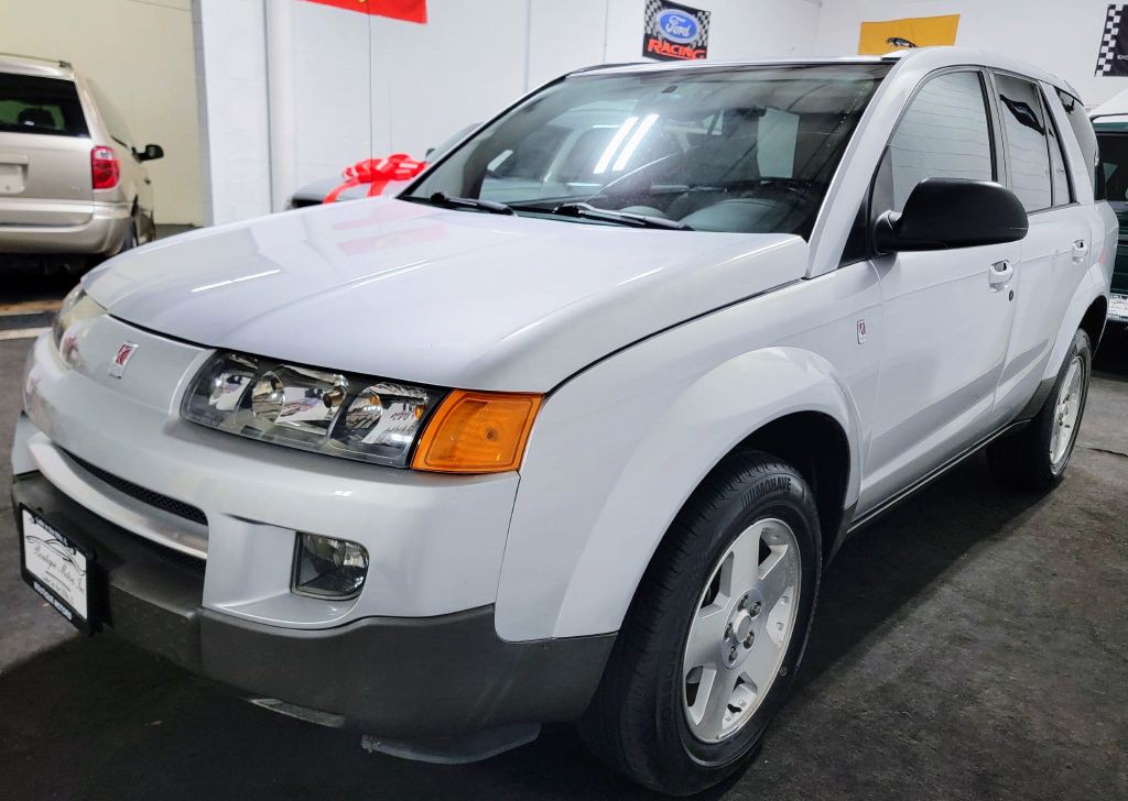2004 Saturn Vue Image 4