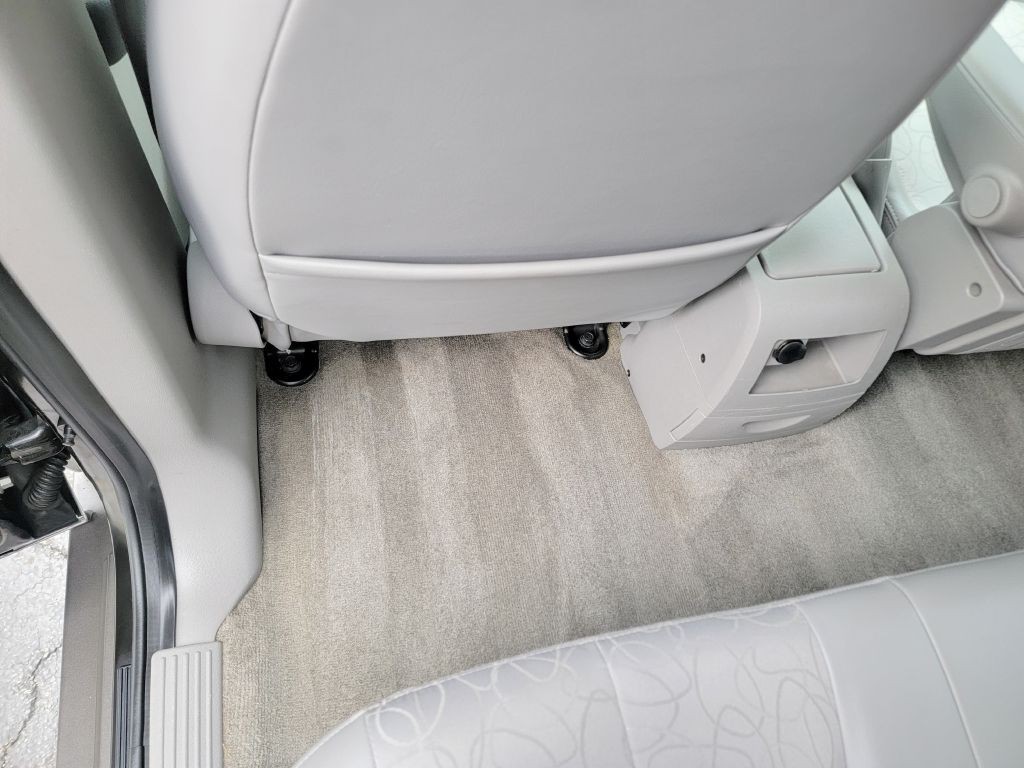 2004 Saturn Vue Image 14