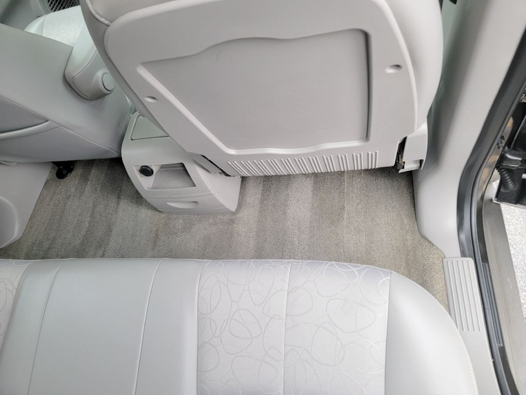 2004 Saturn Vue Image 17