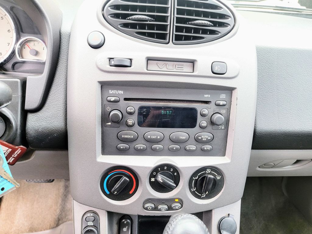 2004 Saturn Vue Image 40