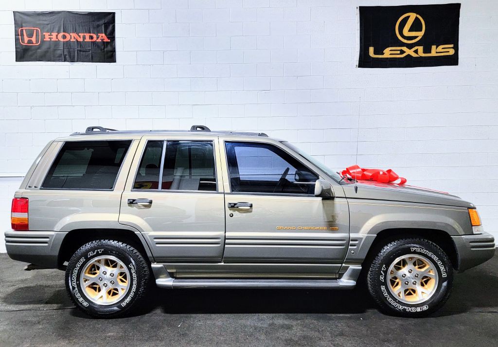 1997 Jeep Grand Cherokee Image 2