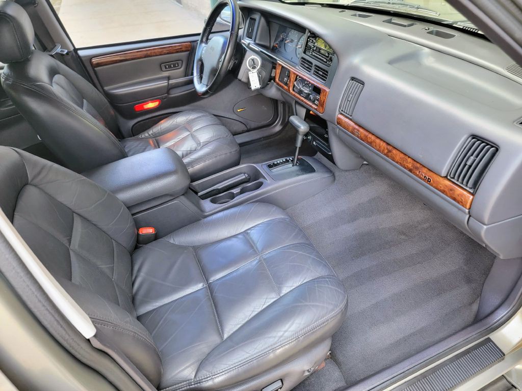 1997 Jeep Grand Cherokee Image 18