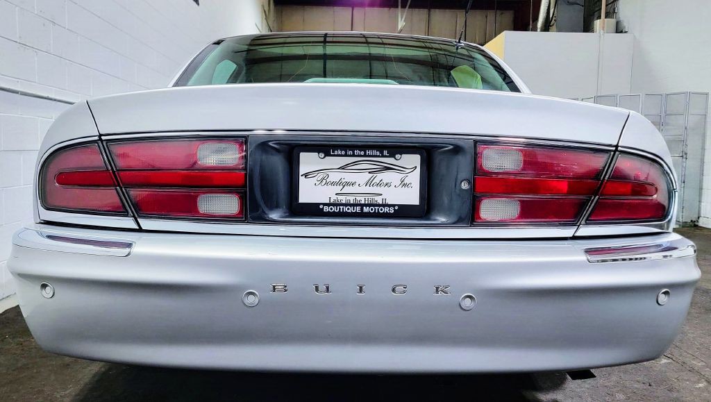 2002 Buick Park Avenue Image 3