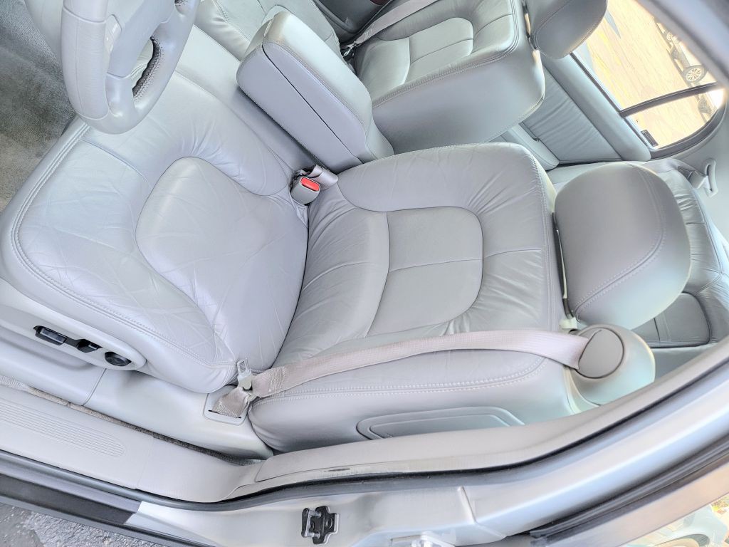 2002 Buick Park Avenue Image 5
