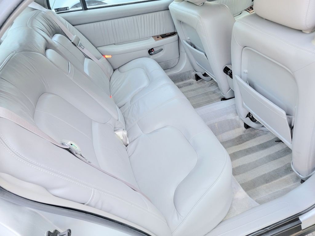 2002 Buick Park Avenue Image 18