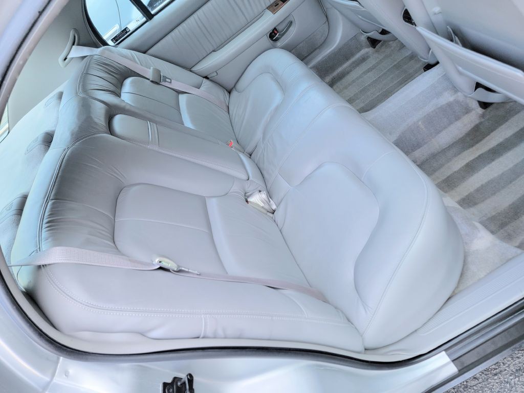 2002 Buick Park Avenue Image 20