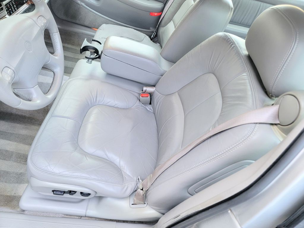 2002 Buick Park Avenue Image 28