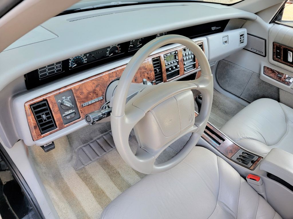 1994 Buick Regal Image 9