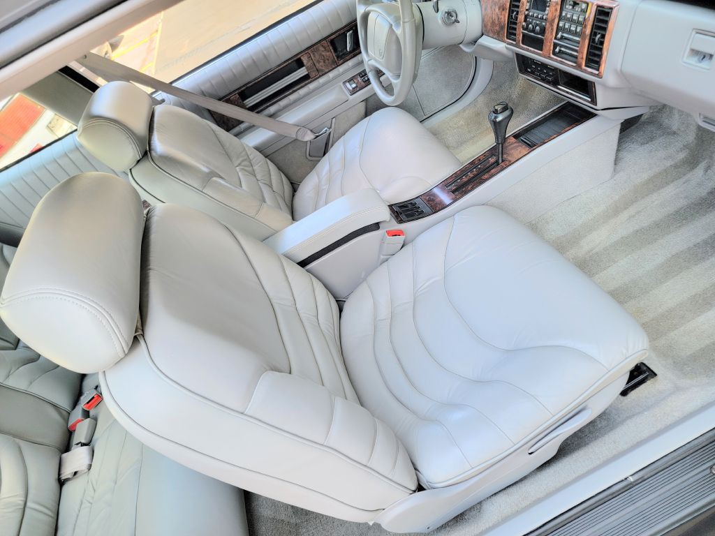1994 Buick Regal Image 16