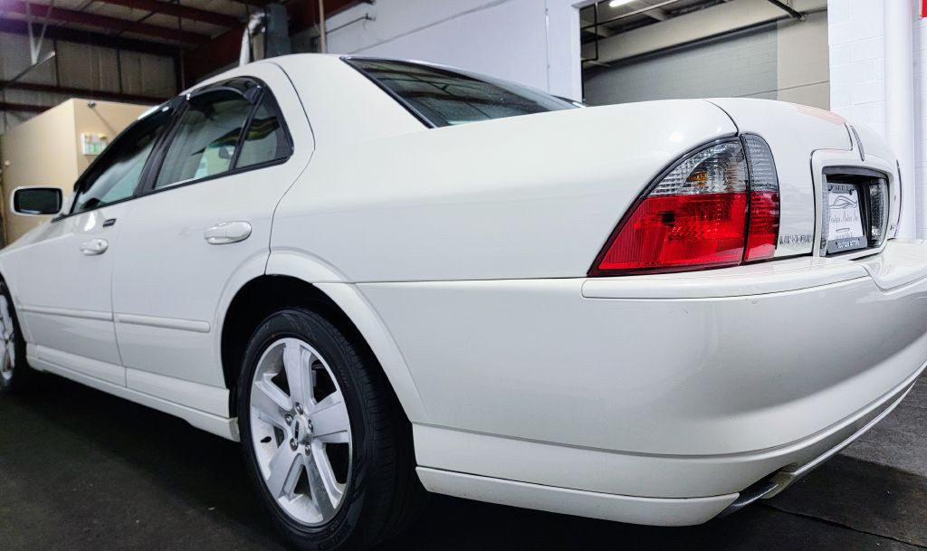 2006 Lincoln LS Image 10