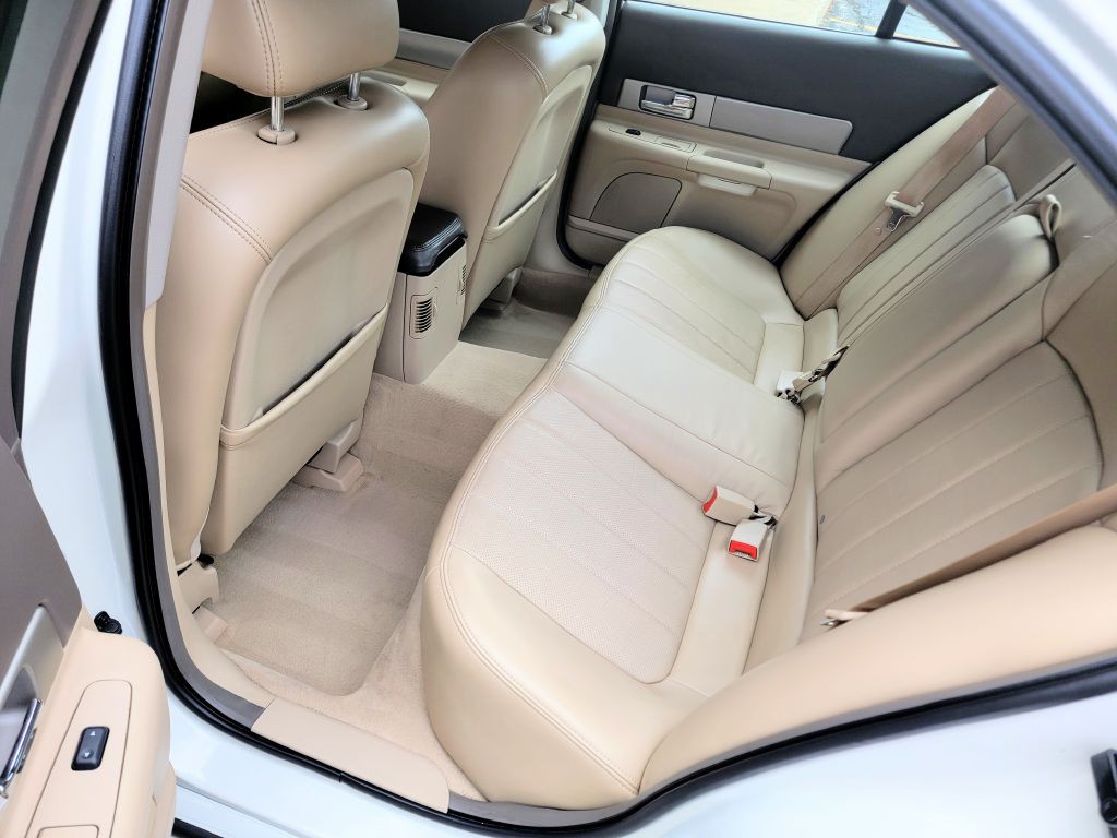 2006 Lincoln LS Image 24