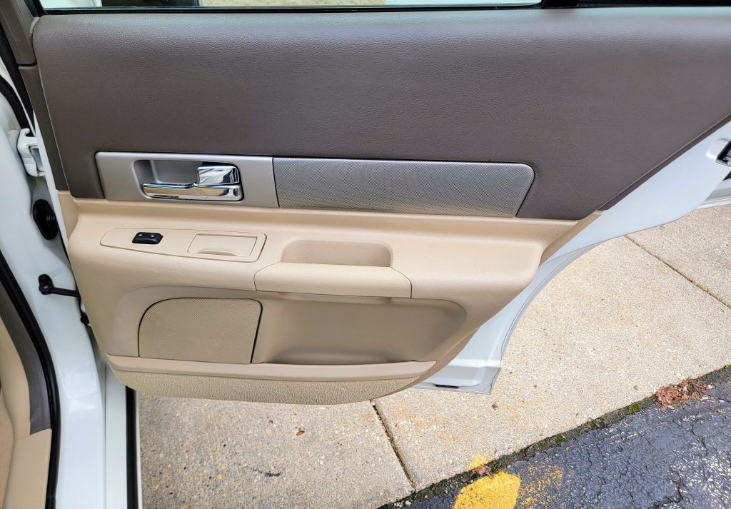 2006 Lincoln LS Image 34