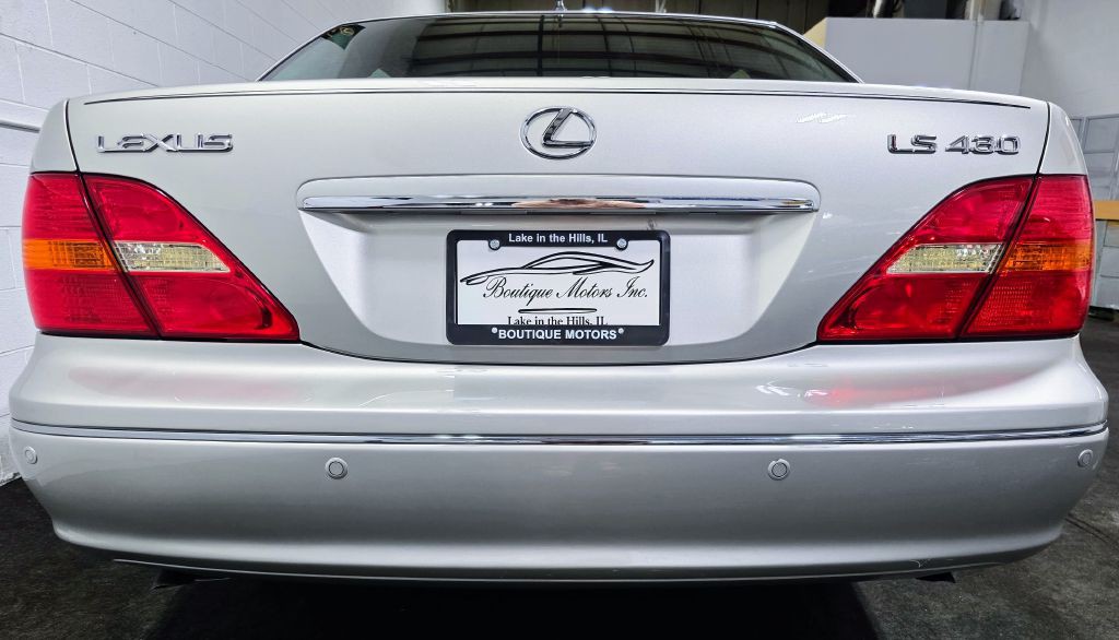 2002 Lexus LS Image 3