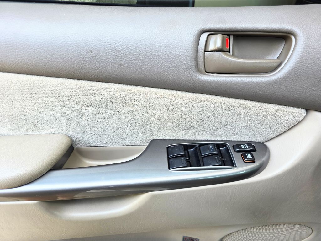 2007 Toyota Sienna Image 9