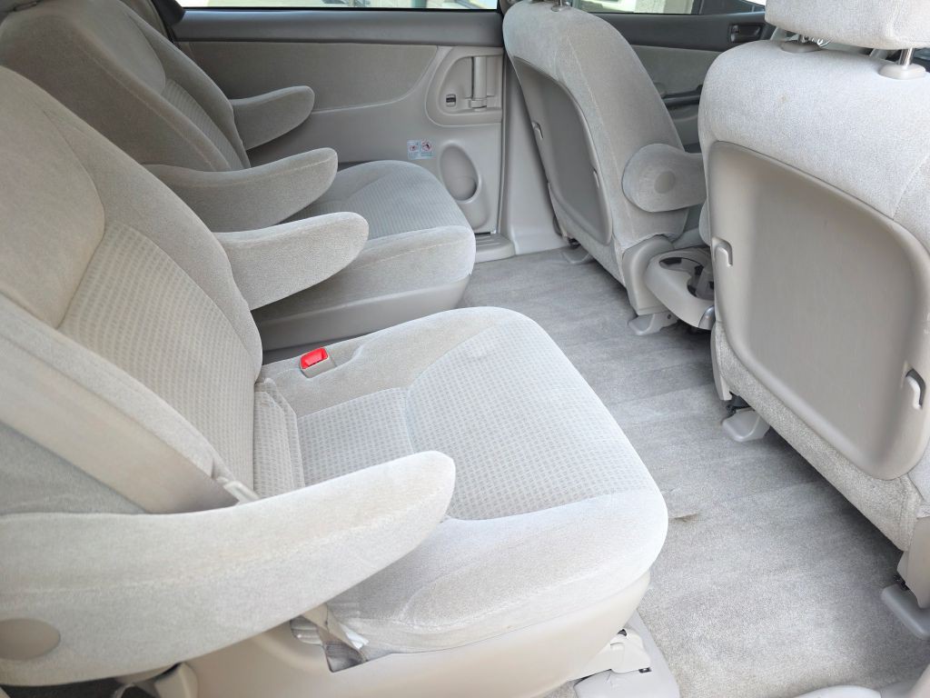 2007 Toyota Sienna Image 21