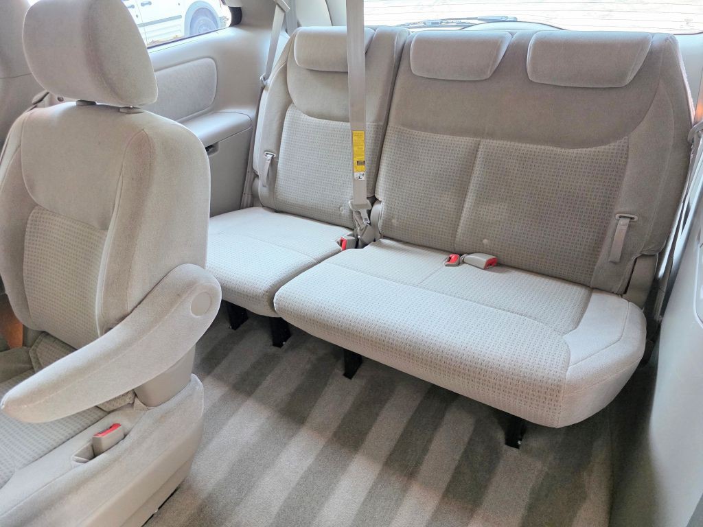 2007 Toyota Sienna Image 22