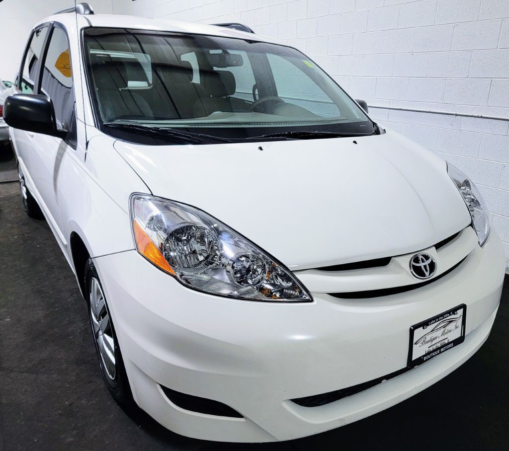 2007 Toyota Sienna Image 30