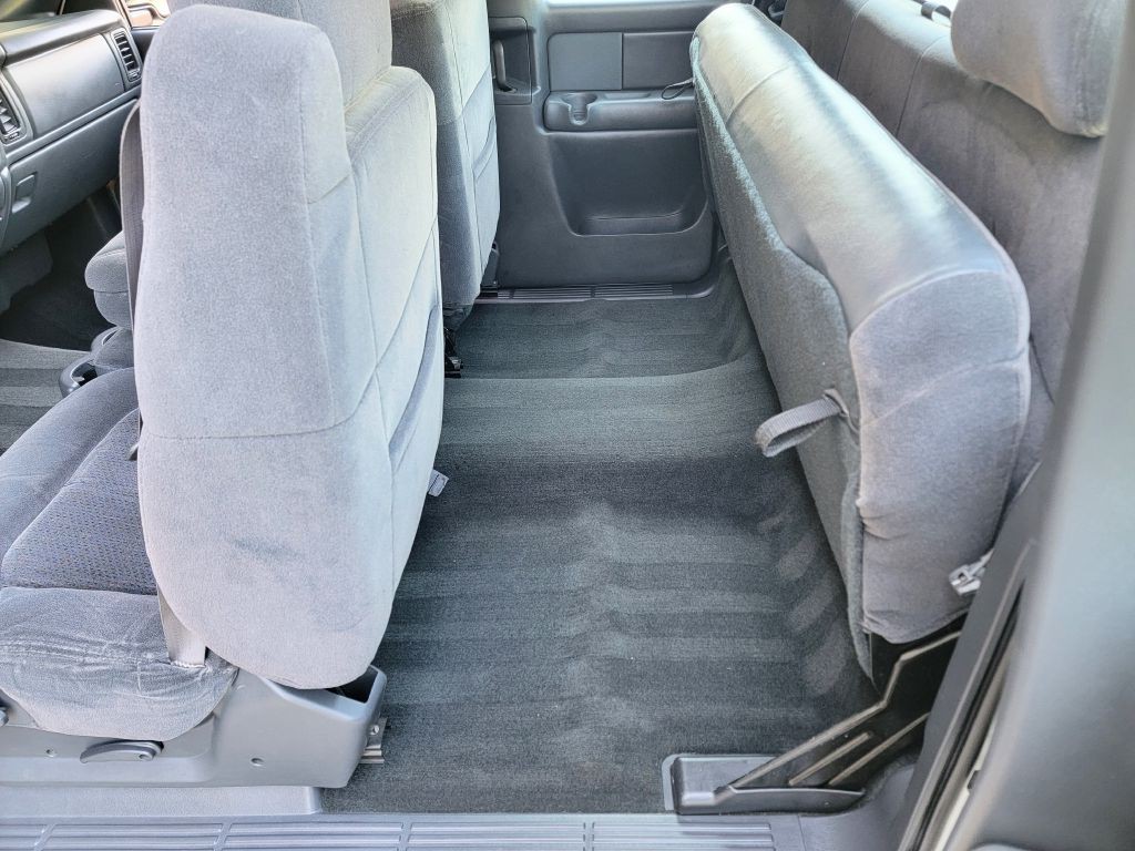 2001 Chevrolet Silverado 1500 Image 10