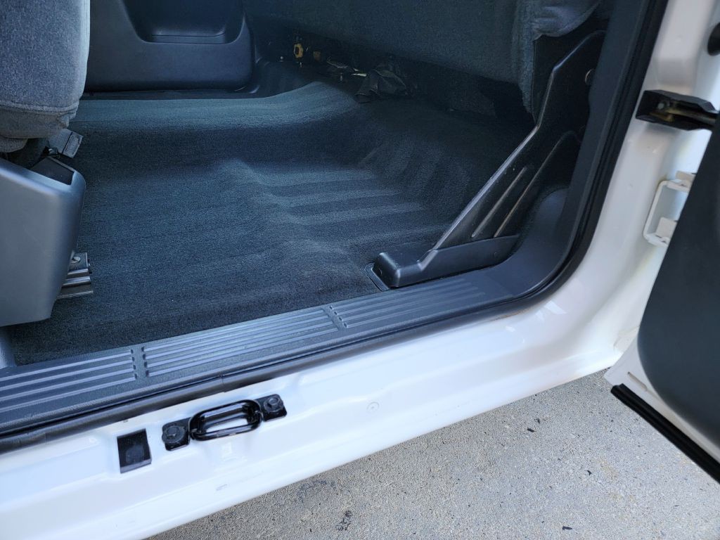 2001 Chevrolet Silverado 1500 Image 13
