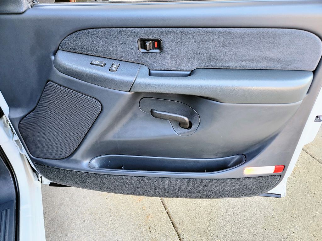 2001 Chevrolet Silverado 1500 Image 22