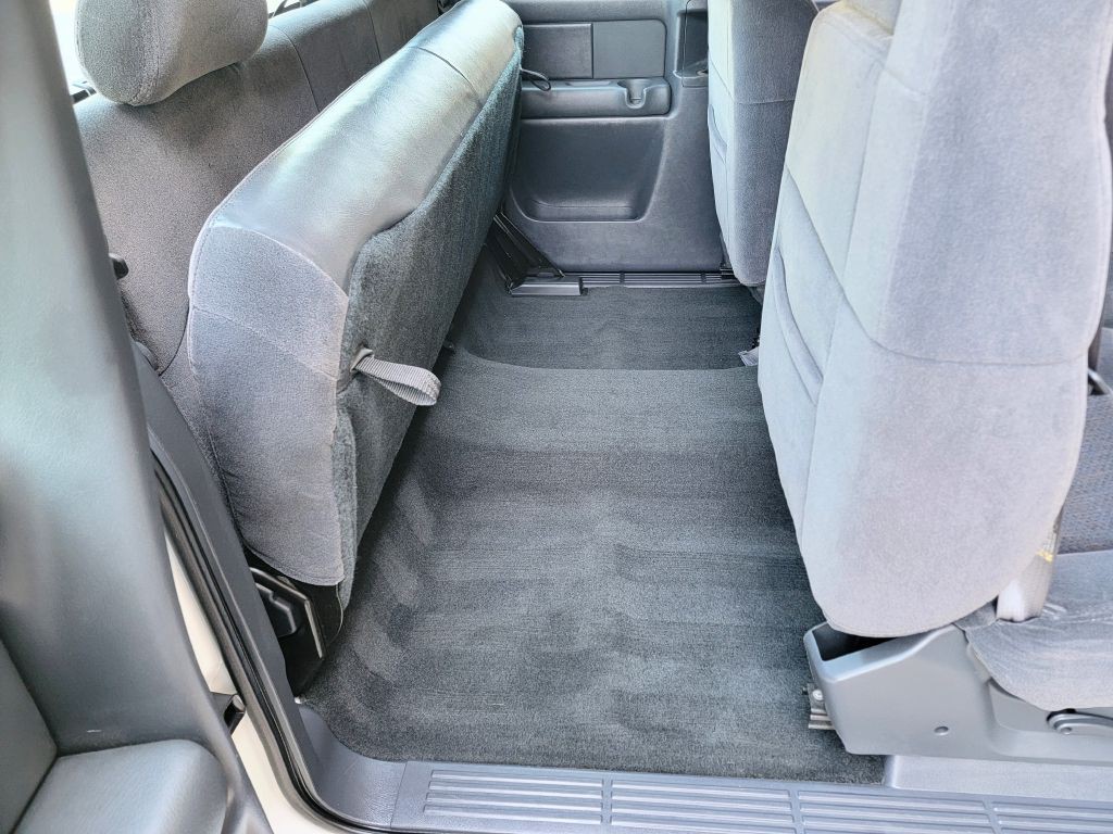 2001 Chevrolet Silverado 1500 Image 23