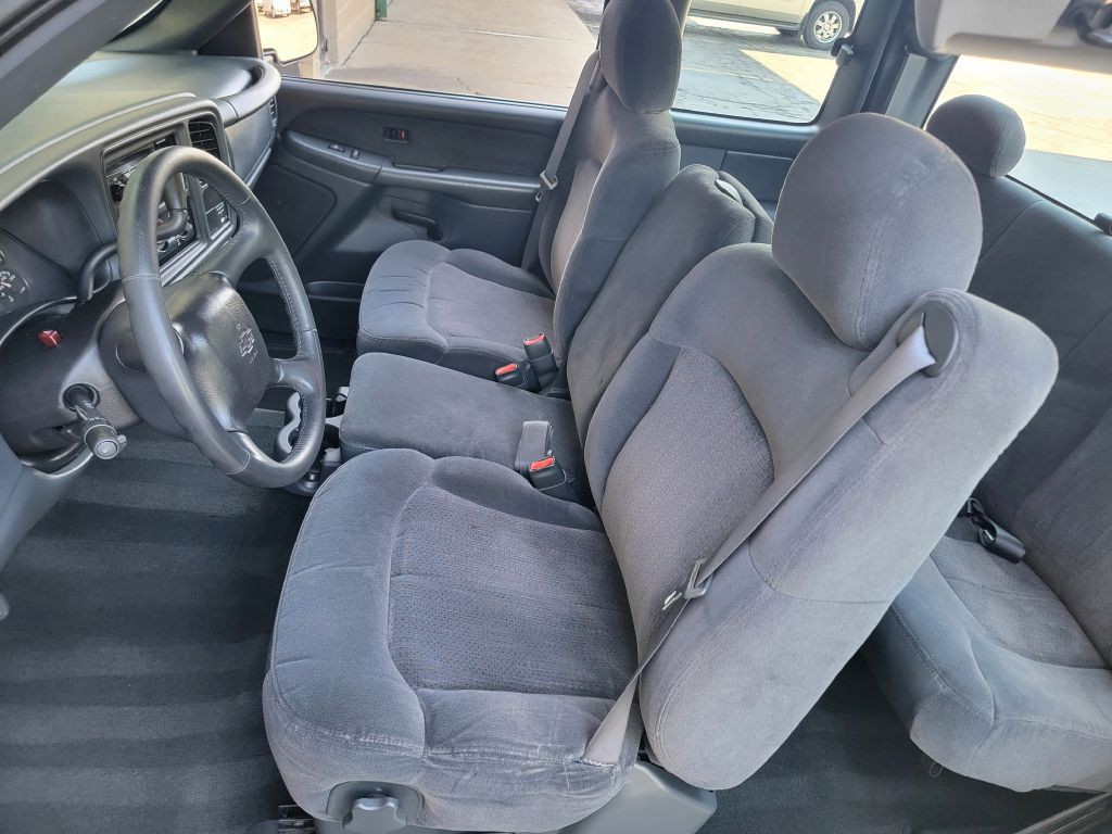 2001 Chevrolet Silverado 1500 Image 42