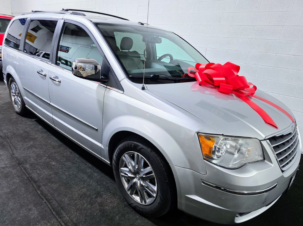 2008 Chrysler Town & Country Image 32