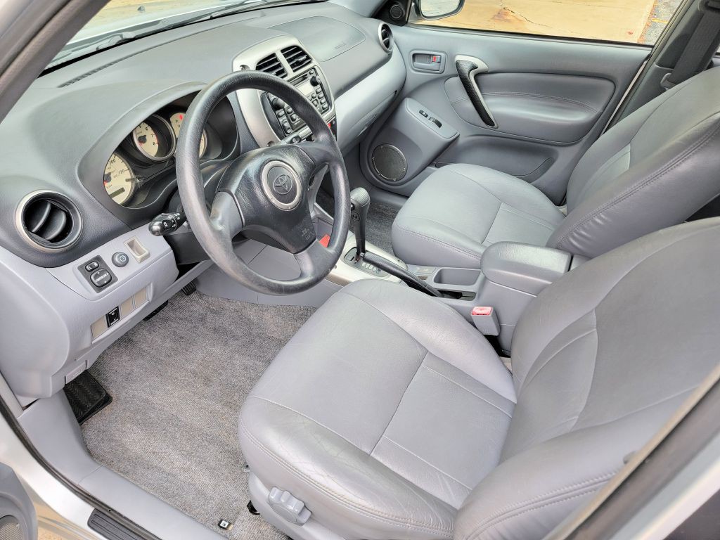 2002 Toyota Rav4 Image 6
