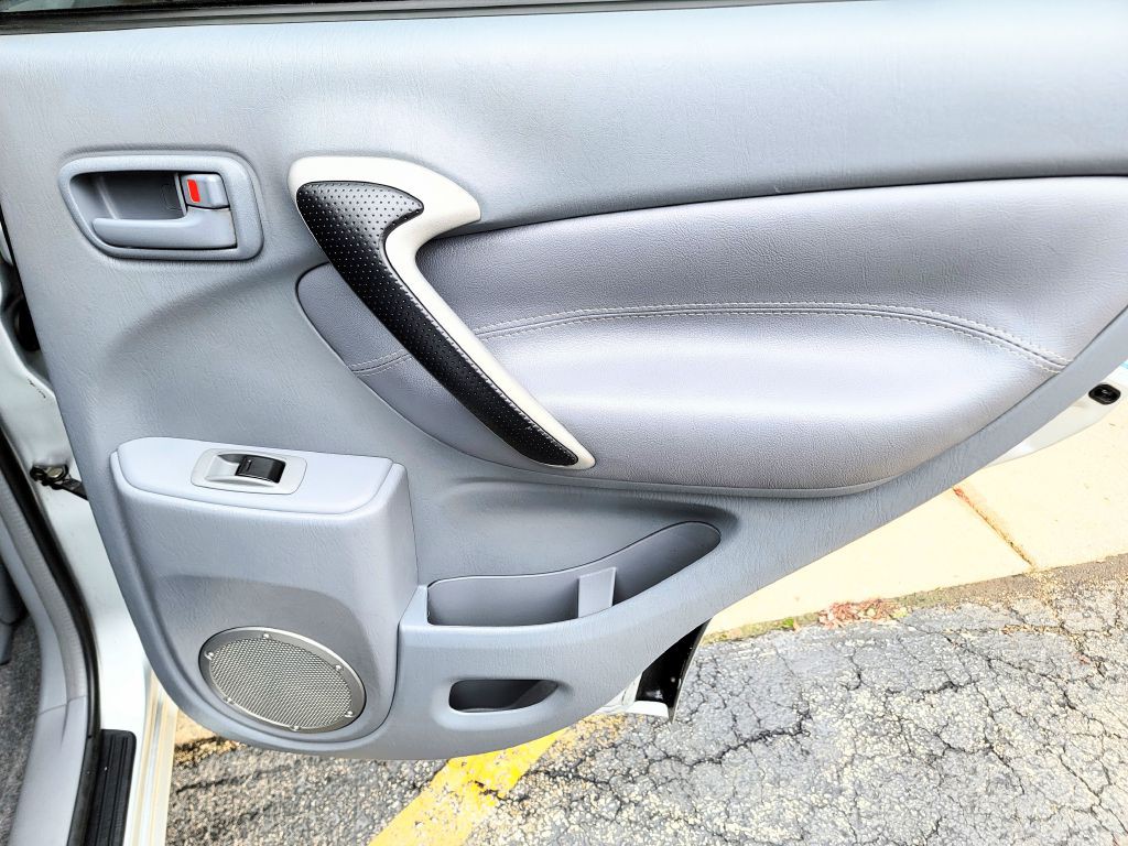 2002 Toyota Rav4 Image 19