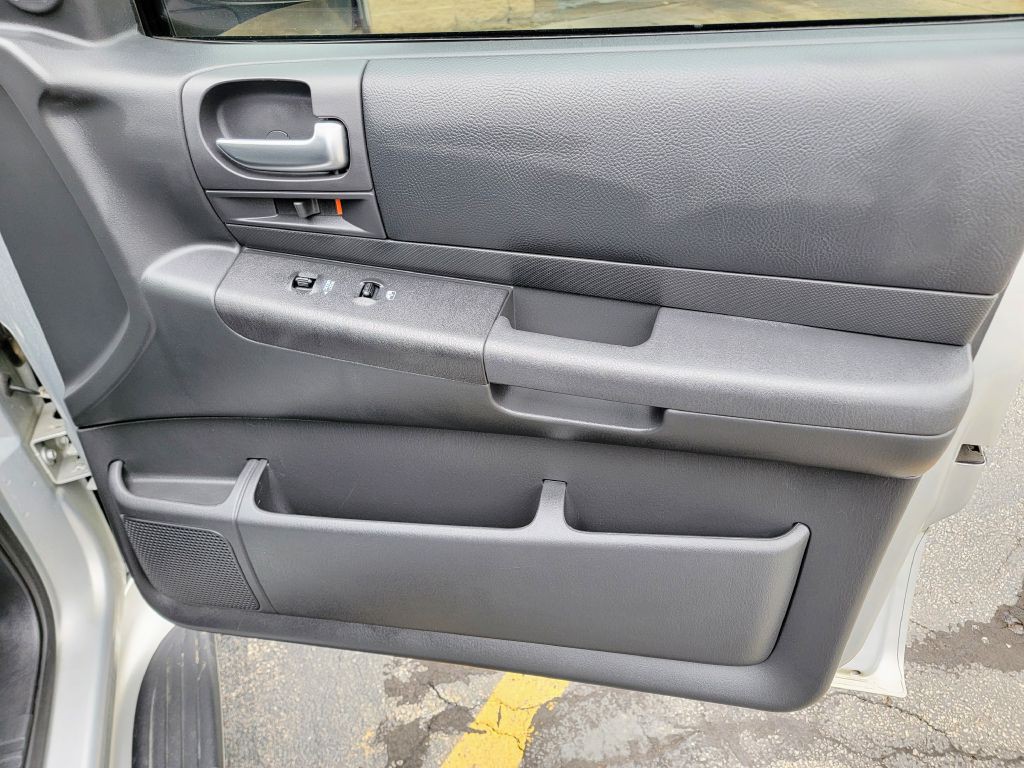 2003 Dodge Durango Image 36