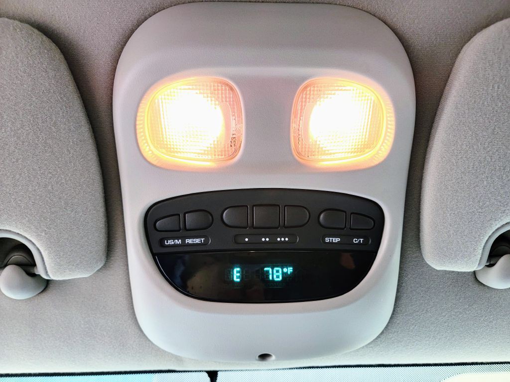 2003 Dodge Durango Image 42