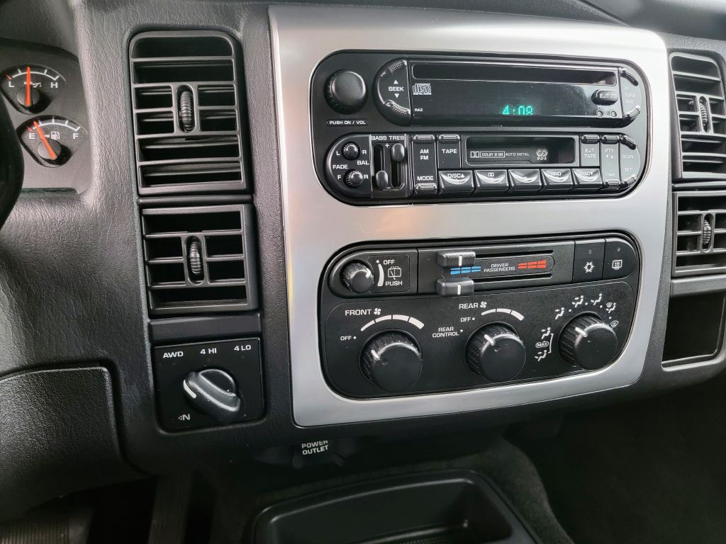 2003 Dodge Durango Image 46