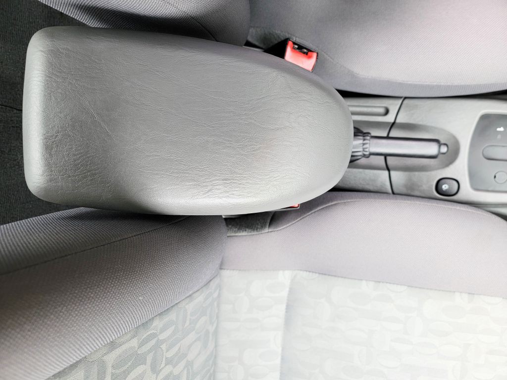 2005 Ford Focus Image 22