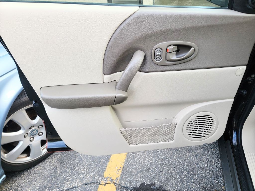 2002 Saturn Vue Image 22