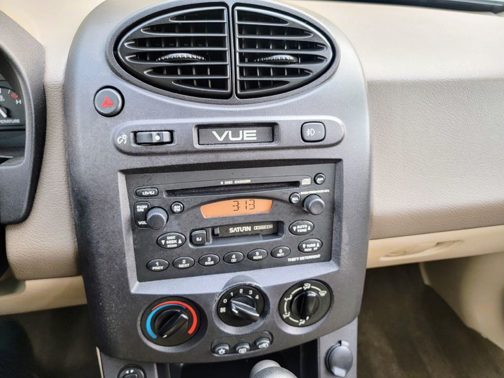 2002 Saturn Vue Image 35