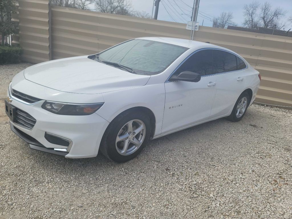 2016 Chevrolet Malibu Image 1