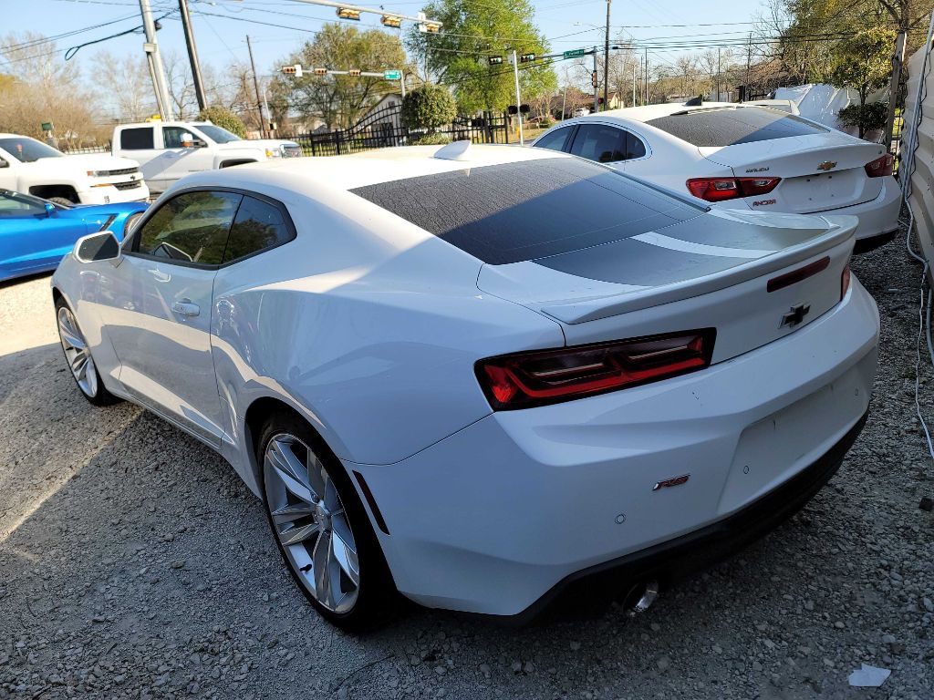 2016 Chevrolet Camaro Image 4