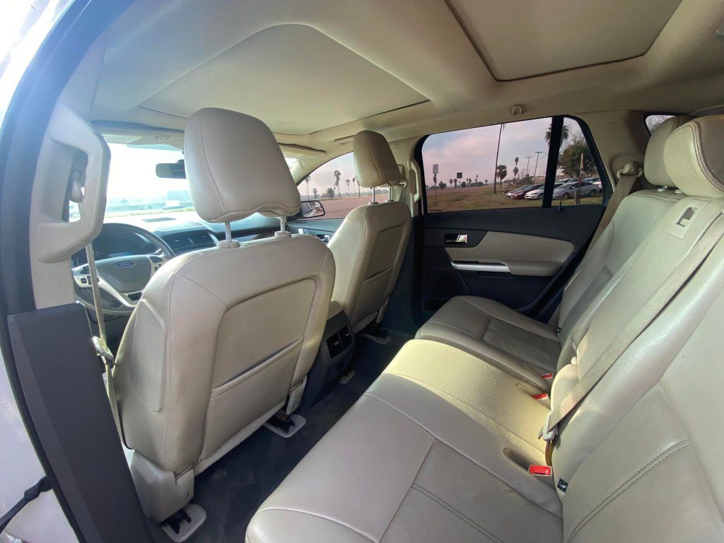2012 Ford Edge Image 8