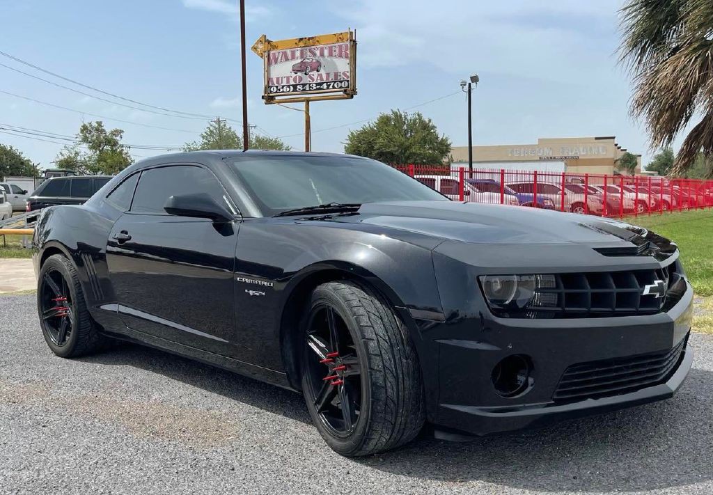 2012 Chevrolet Camaro Image 2