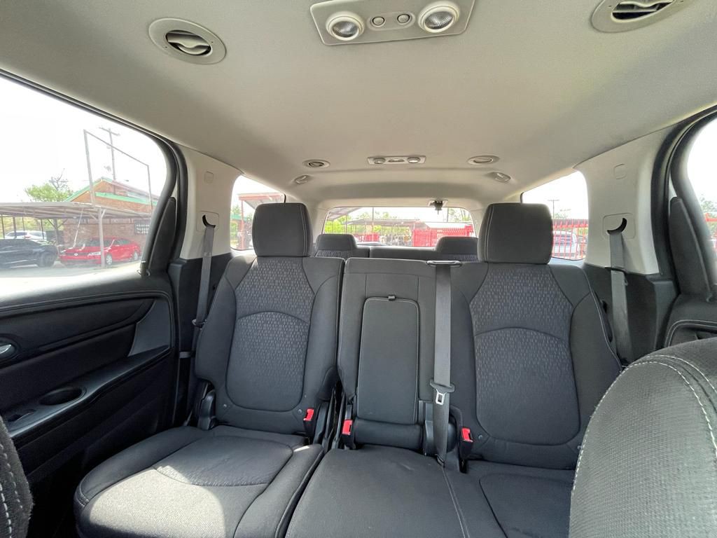 2016 GMC Acadia Image 8