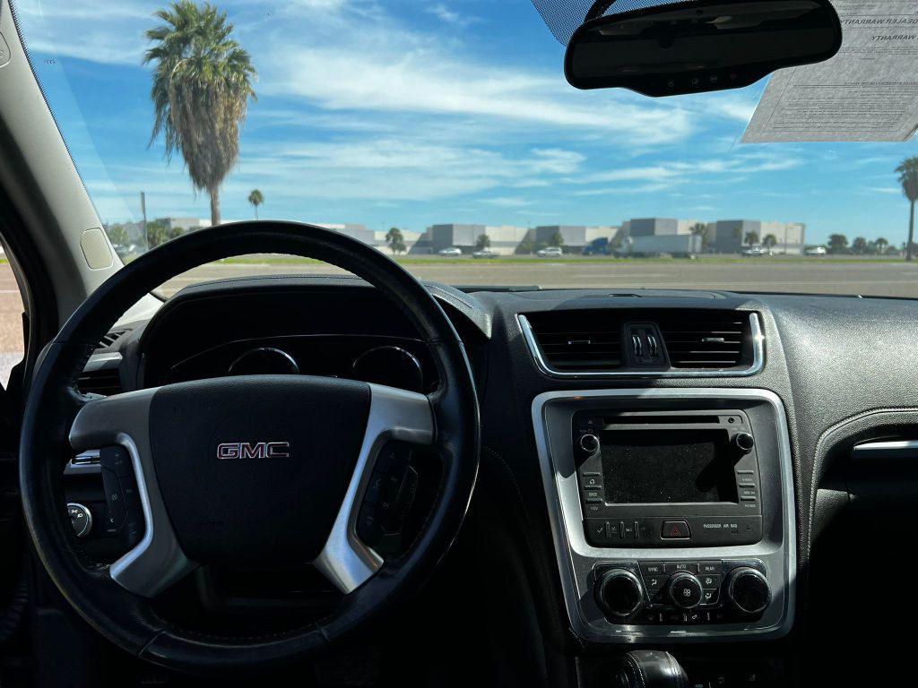 2013 GMC Acadia Image 6
