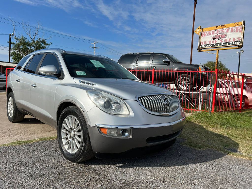 2010 Buick Enclave Image 2