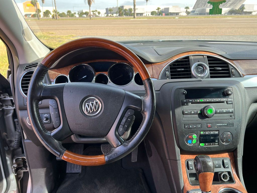 2010 Buick Enclave Image 6