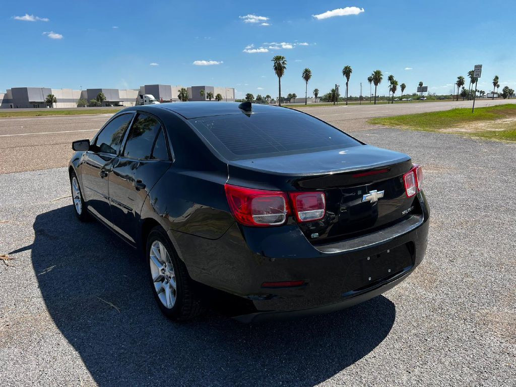 2015 Chevrolet Malibu Image 4