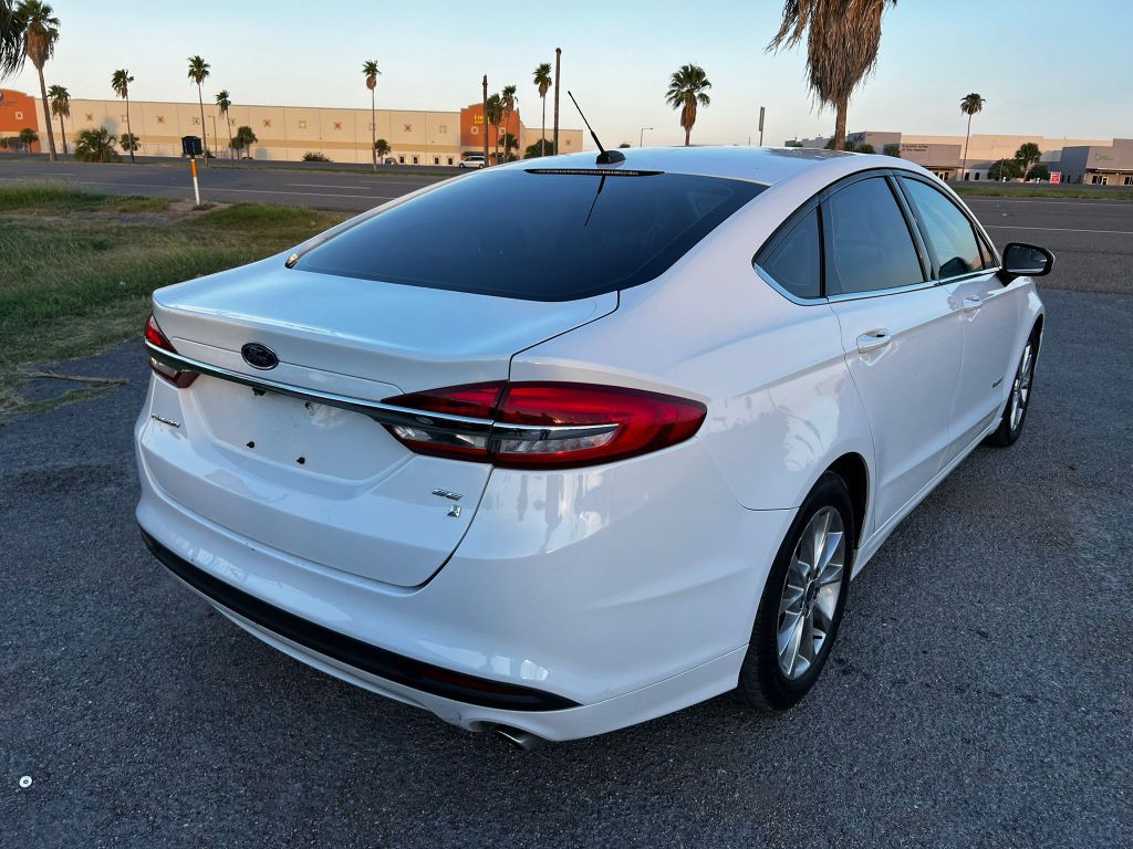 2017 Ford Fusion Image 4